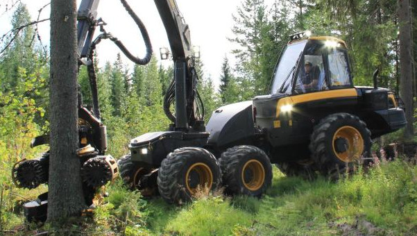 
  Ponsse Ergo med elturbo-teknik